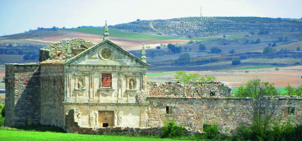 Ruine des Franziskanerklosters El soto bei Villanueva de Campeán.