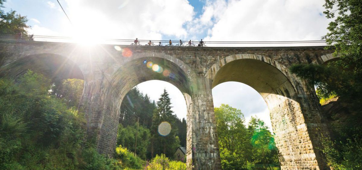 Viadukt bei Monschau auf der Route von Aachen nach Troisvierges.