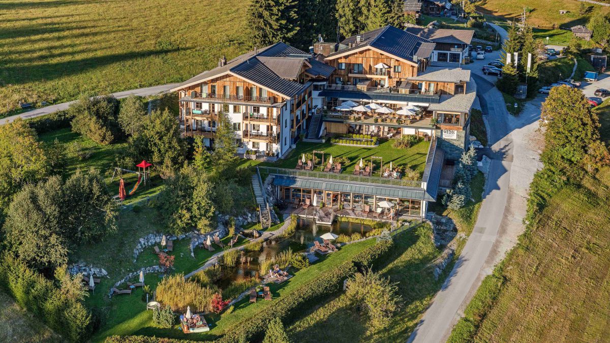 Aussenansicht der Hotelanlage von oben.