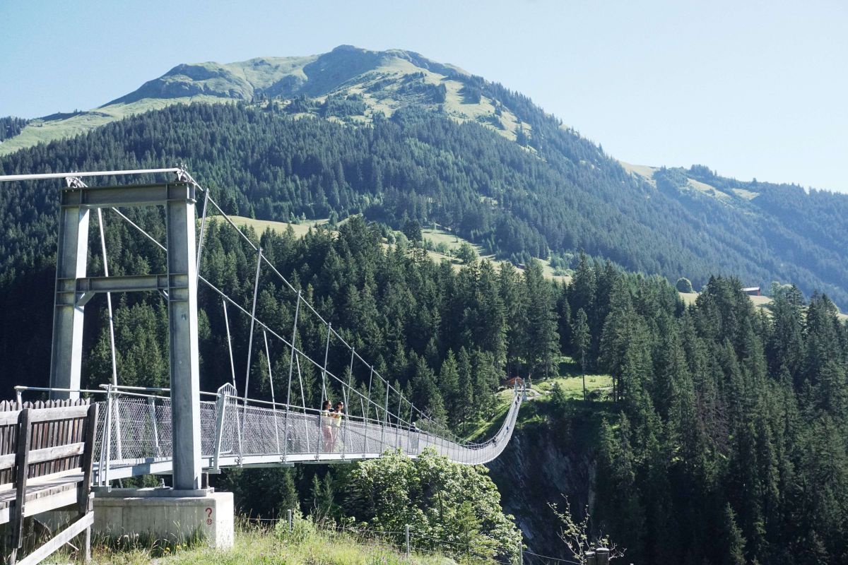 200 Meter lange Hängebrücke.